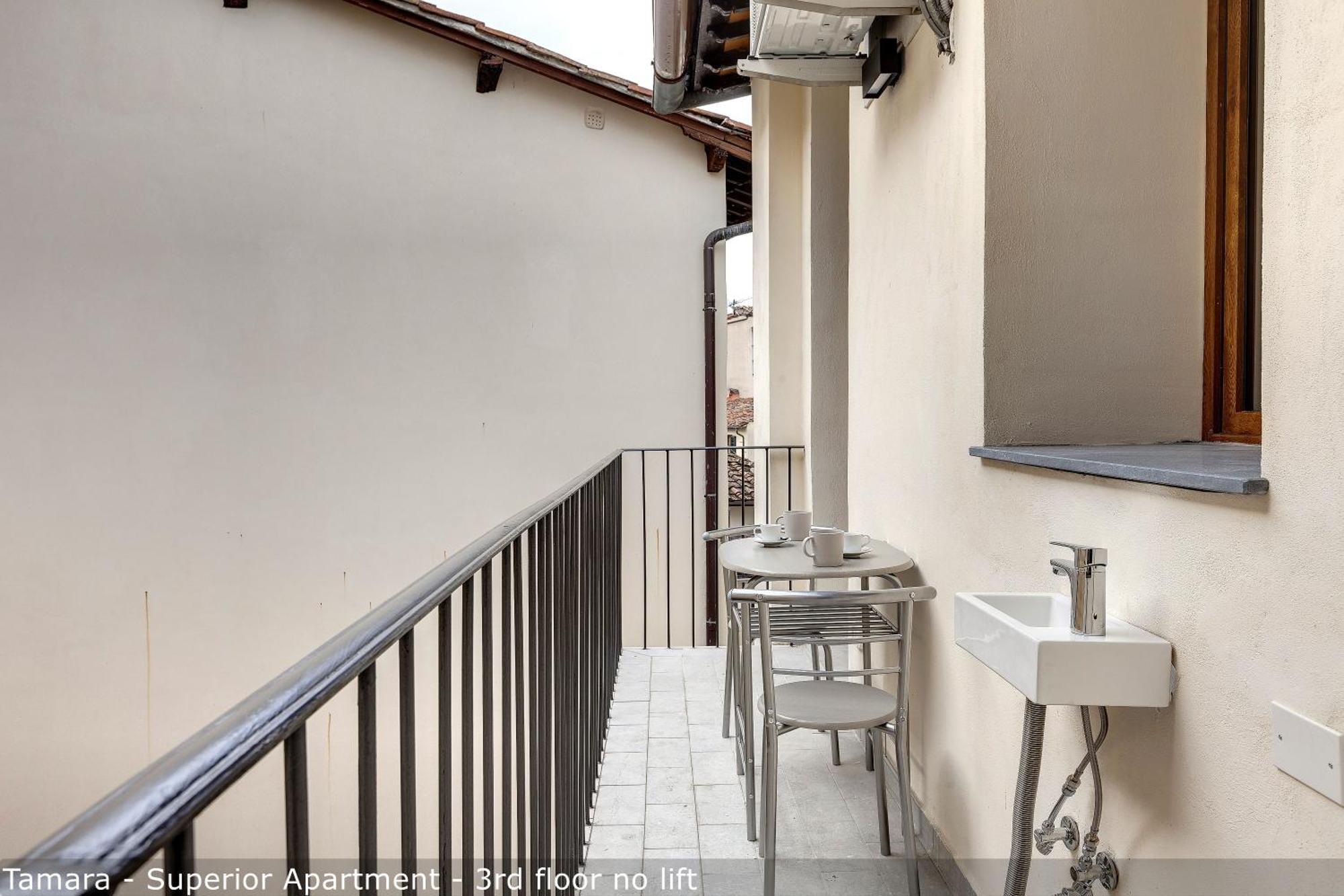 Tamara & Clotilde Apartments By Mamo Флоренция Номер фото